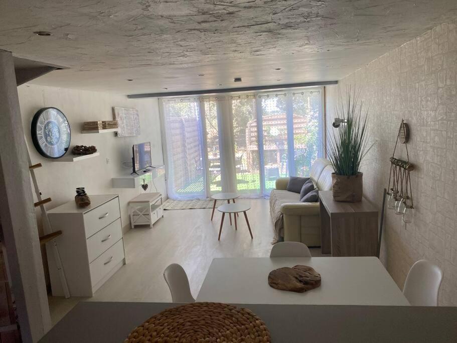 Un Duplex Pour 4 Personne Residence De Vacances Arles Luaran gambar